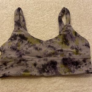 Lululemon sports bra
